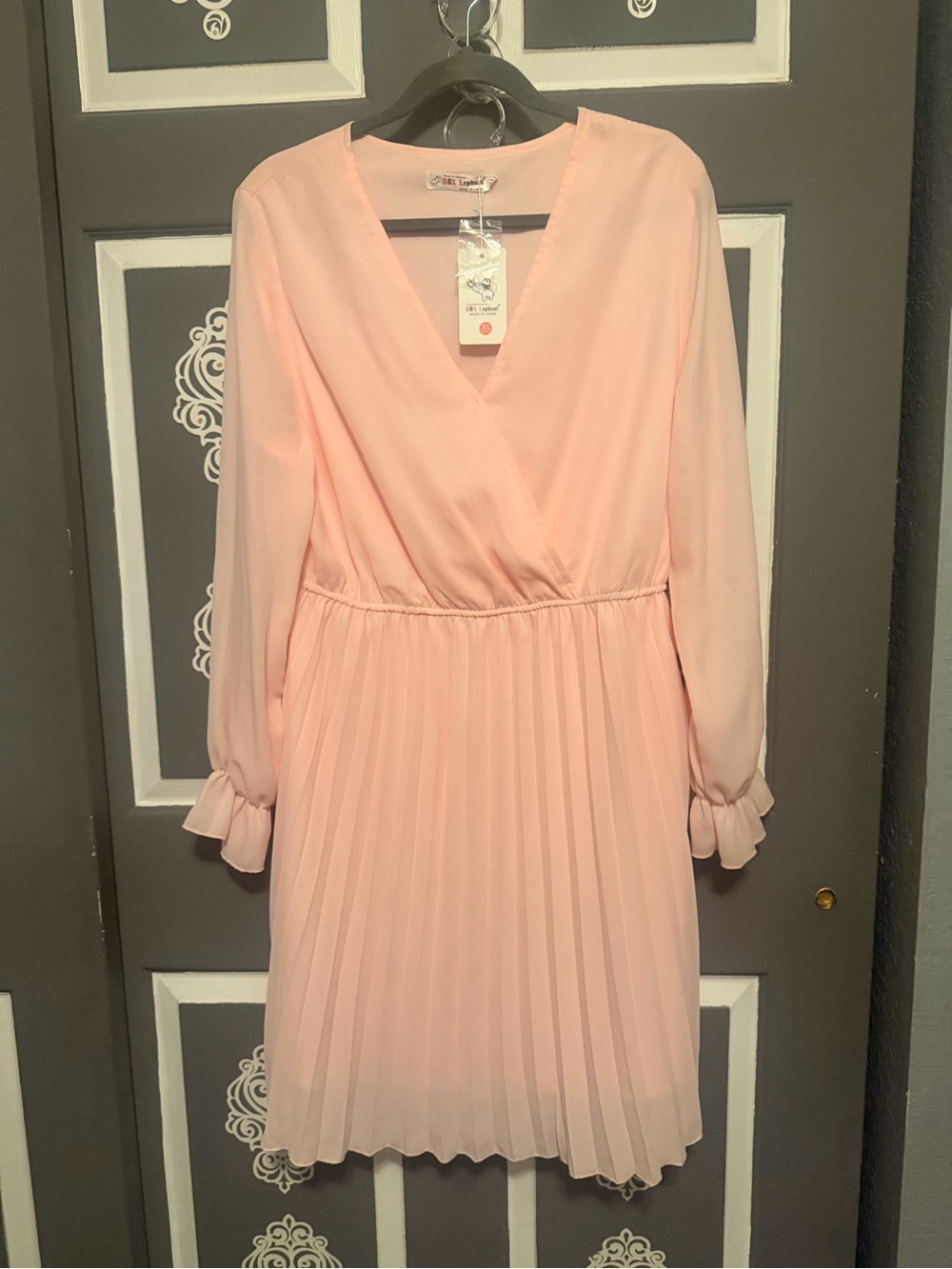 Light Pink Pleated V-Neck Women's Dress